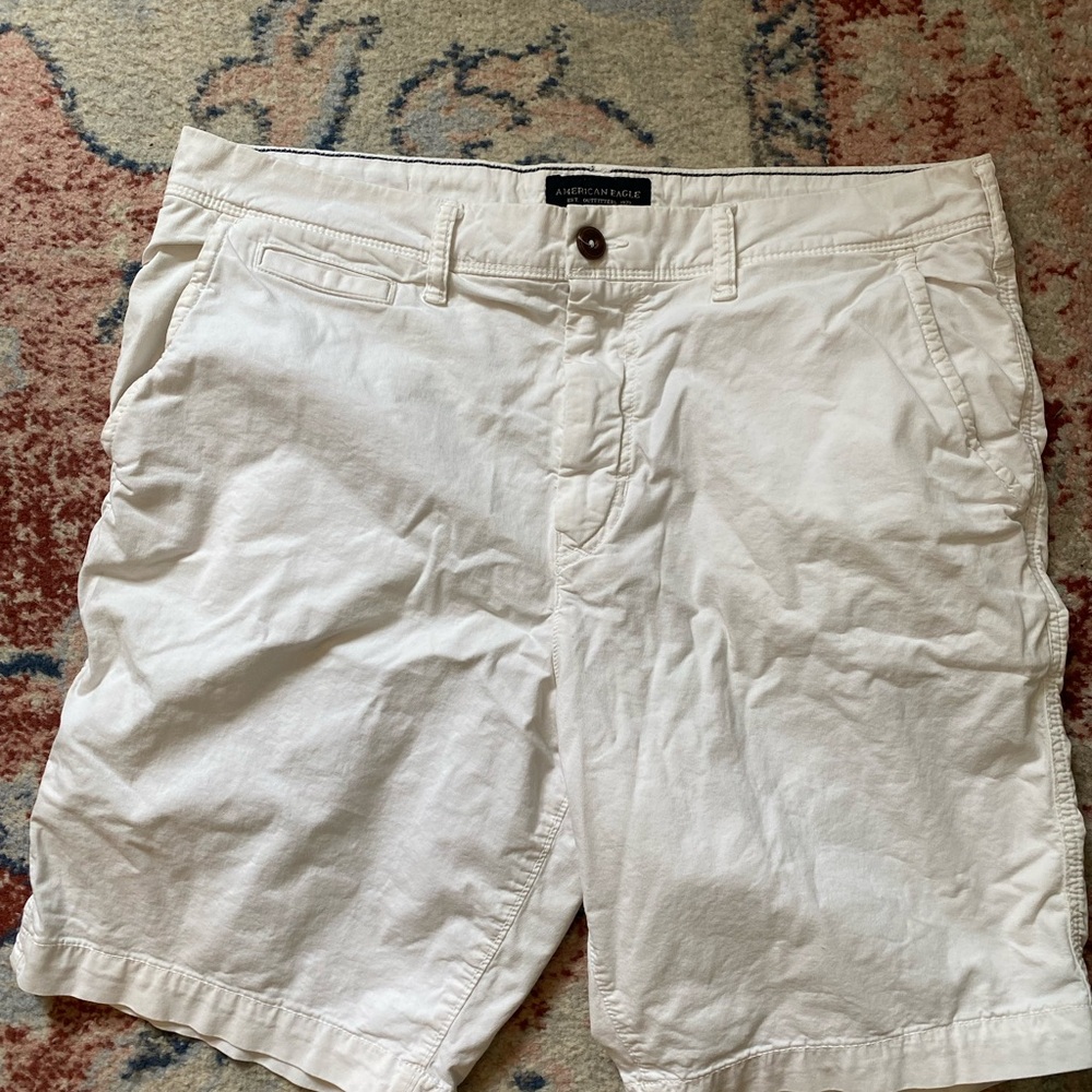 American Eagle Outfitters Men’s White Shorts